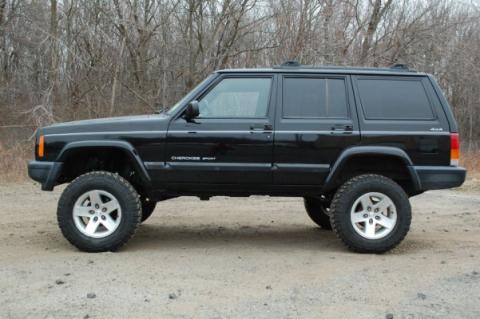 Jeep Wrangler 5.5 Inch Front Coil Springs 1997-2006 TJ/LJ &amp; Jeep Cherokee 4.5 Inch Front Coil Springs 1984-2001 XJ Clayton Off Road